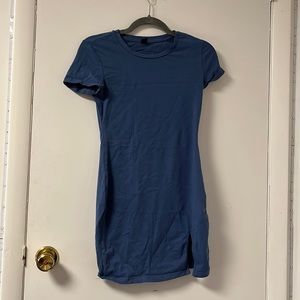 Tshirt mini dress with slit